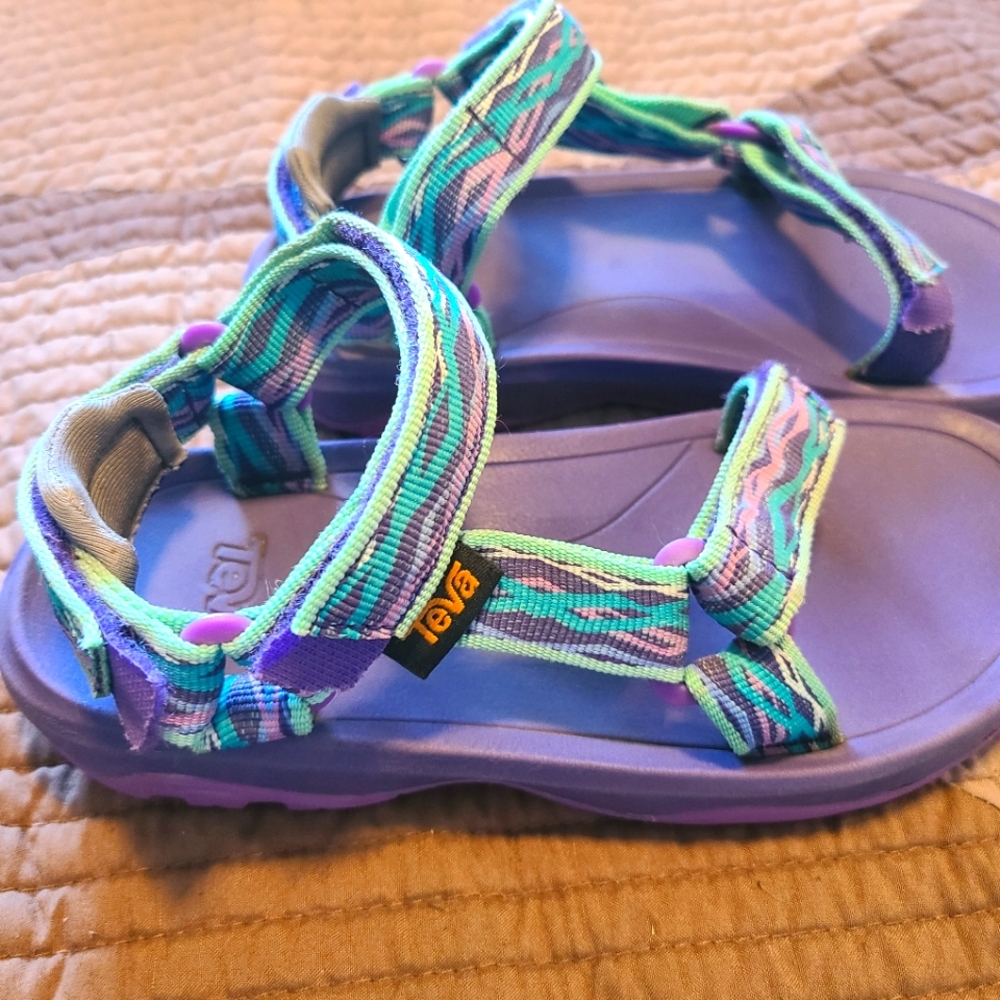Teva Hurricane XLT 2 Sandal Girls Size 13